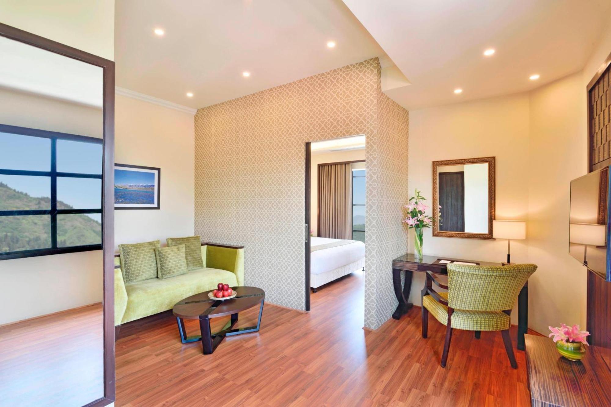 Four Points By Sheraton Srinagar Екстериор снимка